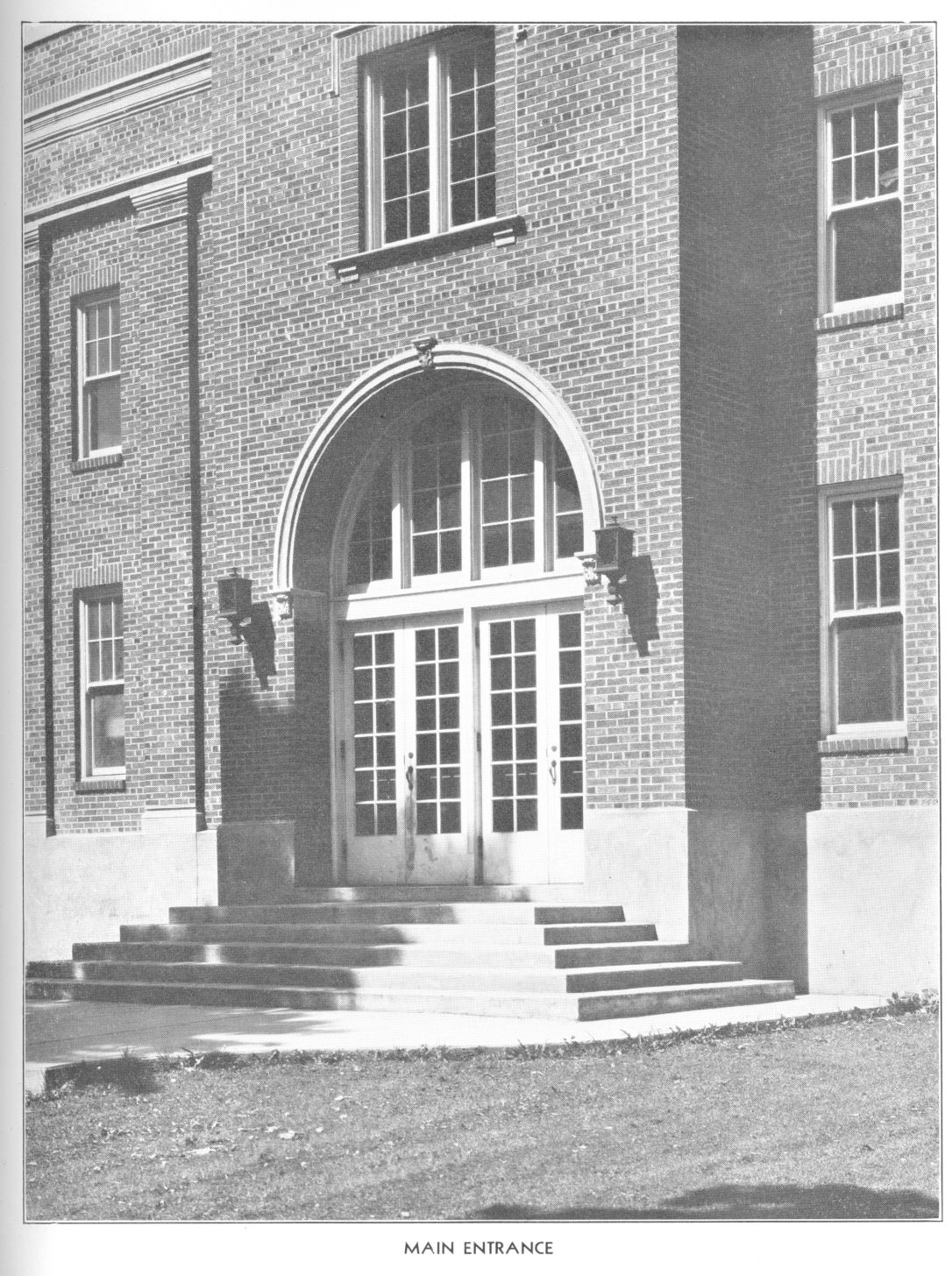 Saint Mary Gymnasium, Woodstock, Illiinois